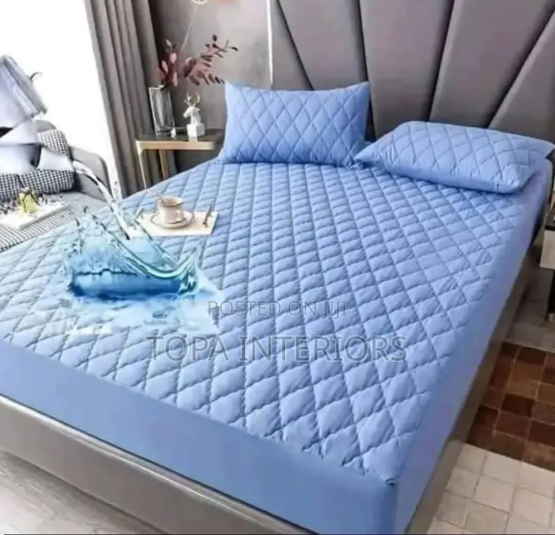 Premium Blue Waterproof Mattress Protectors With Fitted Edges