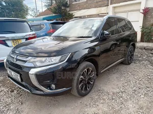 Mitsubishi Outlander 2016 Black