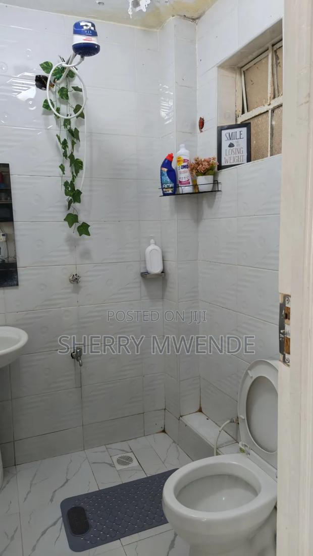Cosy, Clean Perfect Studio Airbnb in Utawala Shooters Kigwathi Road - thumbnail 5