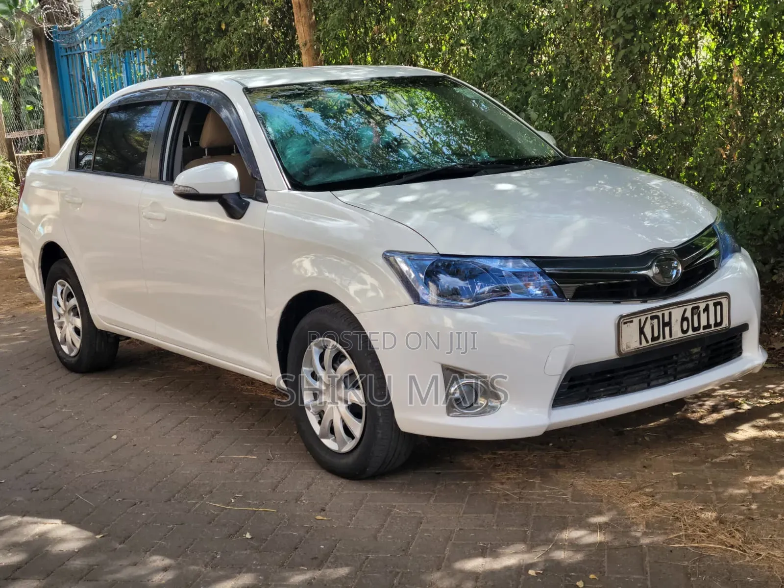 Toyota Axio 2015