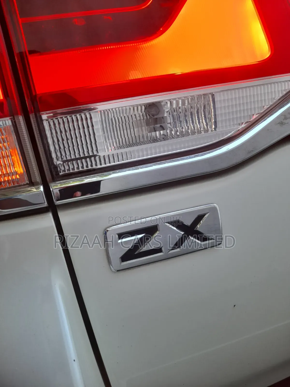 Toyota Land Cruiser 2016 White