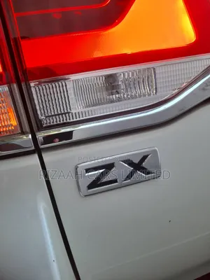 Toyota Land Cruiser 2016 White