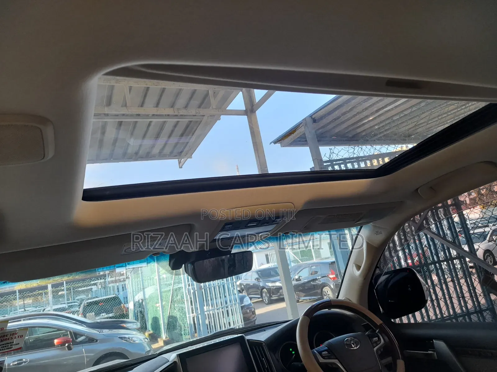 Toyota Land Cruiser 2016 White