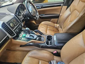Porsche Cayenne 2016 White