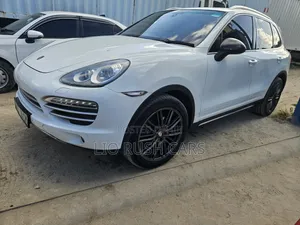 Porsche Cayenne 2016 White