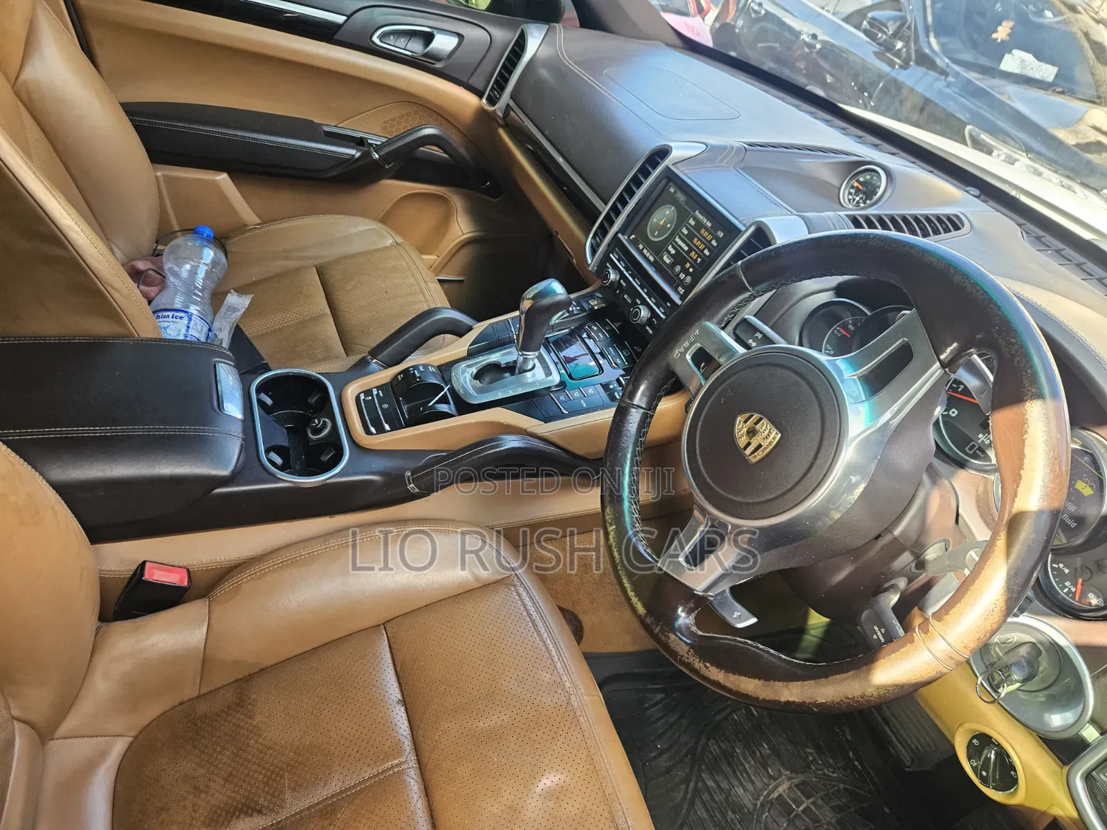 Porsche Cayenne 2016 White