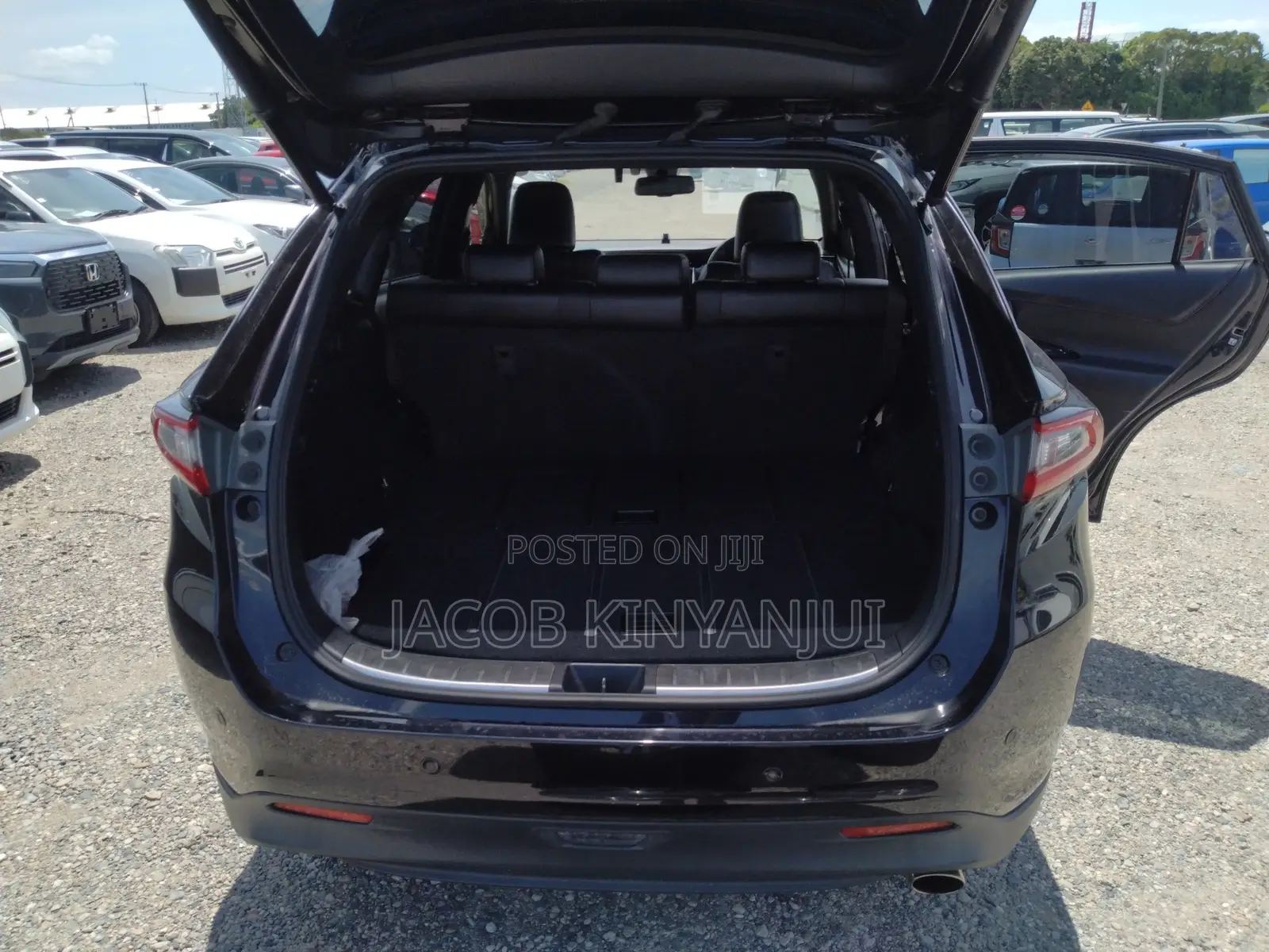 Toyota Harrier 2.0 Turbo 4WD 2019 Black