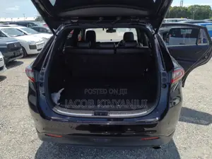 Toyota Harrier 2.0 Turbo 4WD 2019 Black