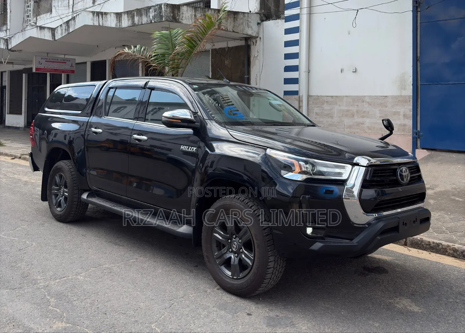 Toyota Hilux 2019 Black