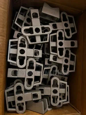 Universal Pole Bracket