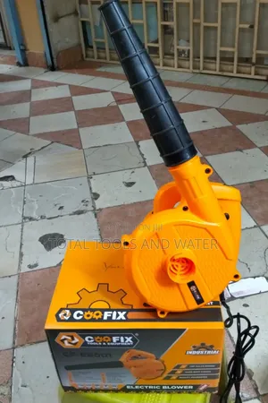 Coofix BLOWER 650 WATTS 2 IN 1 SET Wit Collection Dust Bag