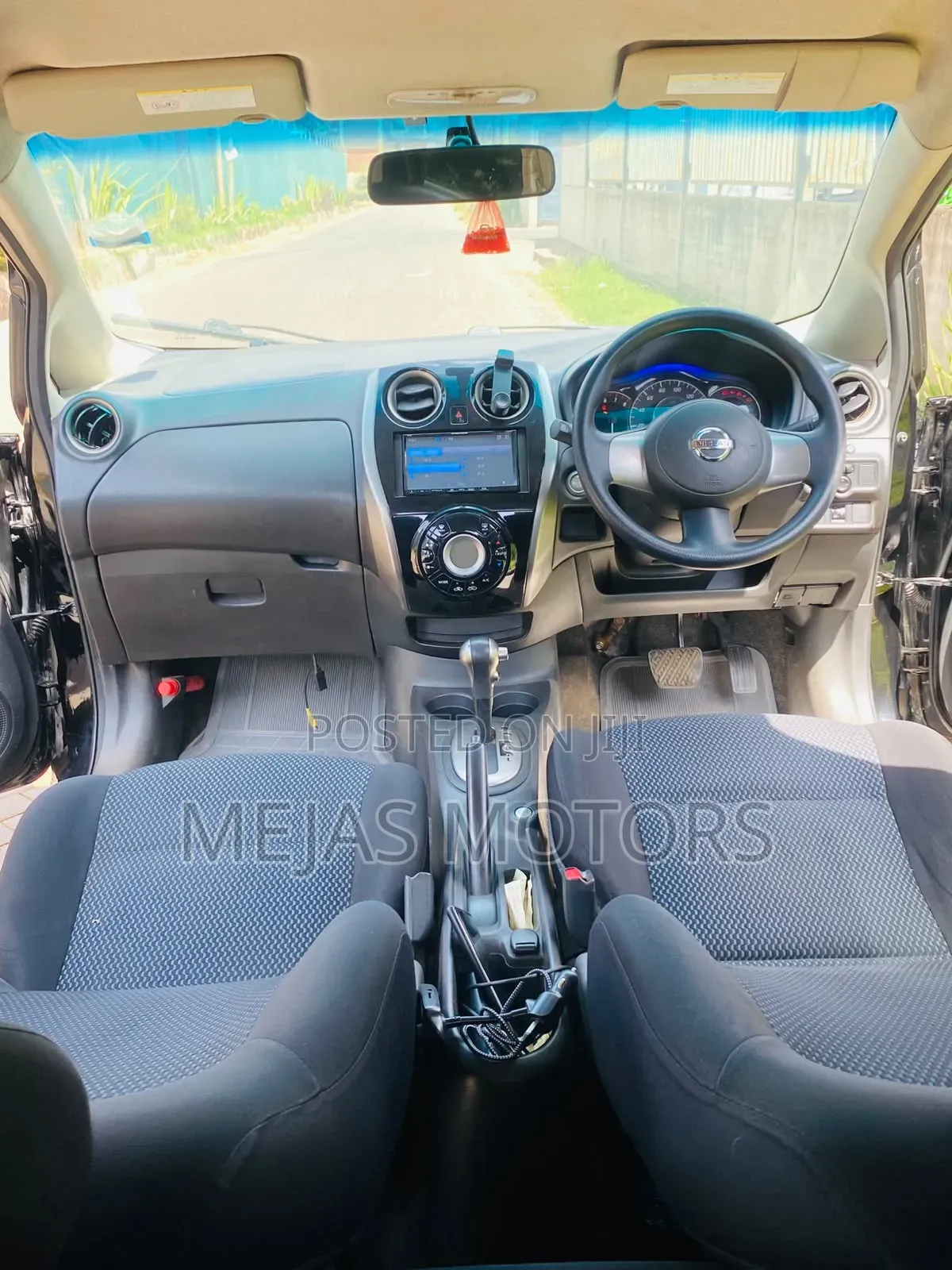 Nissan Note 2015 Black