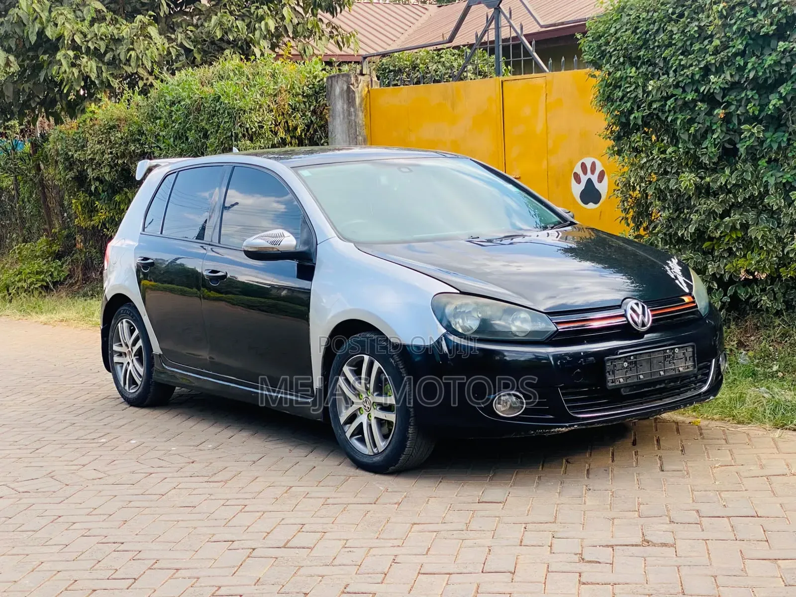Volkswagen Golf 2011 Black