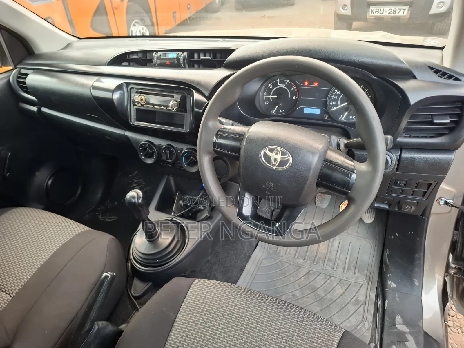 Toyota Hilux 2021 Gray