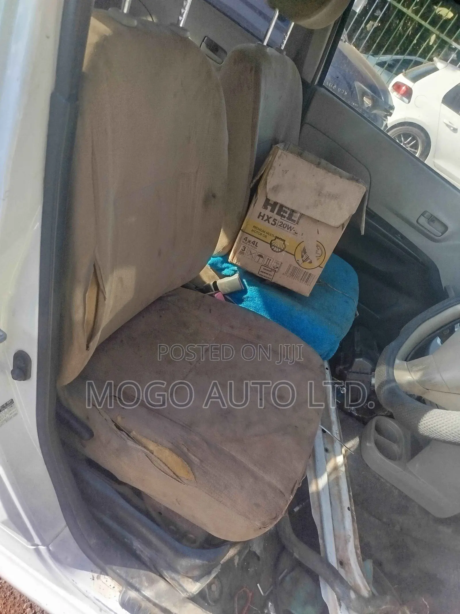 Daihatsu Mira 2011 White