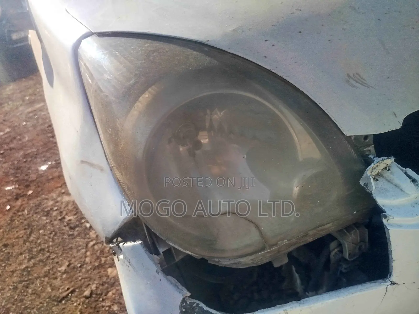Daihatsu Mira 2011 White