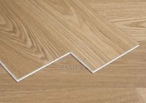 Scratch-Resistant SPC Woodlook Flooring