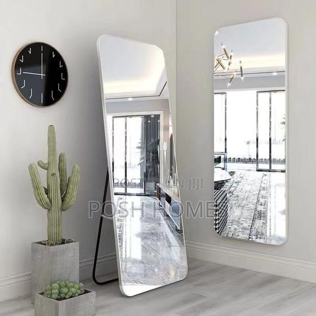Standing Quality Mirrors - main view