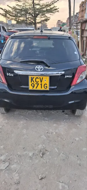 Toyota Vitz 2012 Black
