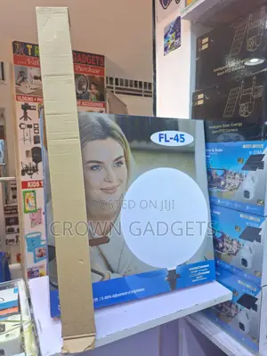 Professional 18" Circular LED Fill Light With Stand