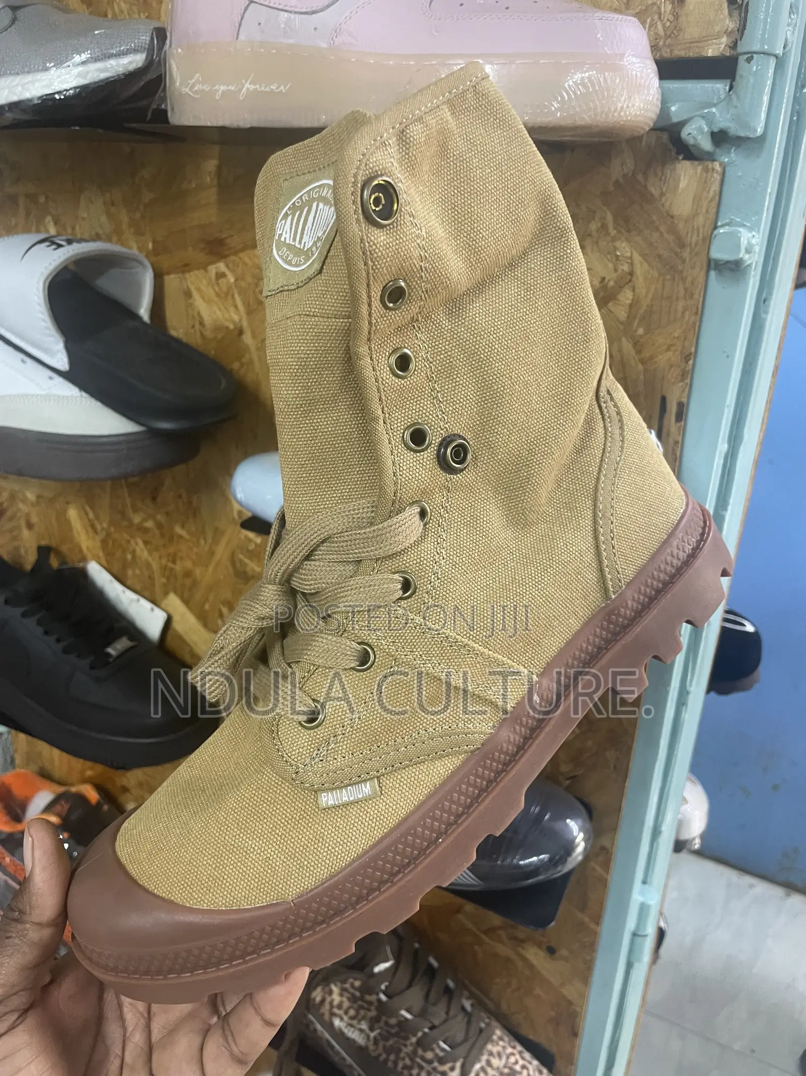 Palladium Pampa Hi//Baggy Canvas Boots