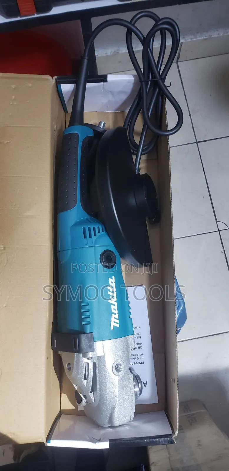 Makita 9' Angle Grinder