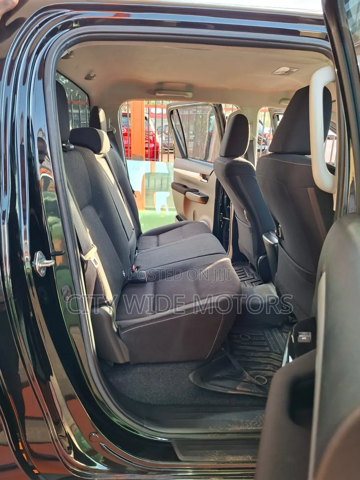 Toyota Hilux 2020 Black