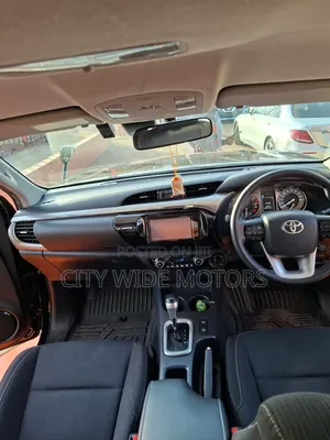 Toyota Hilux 2020 Black