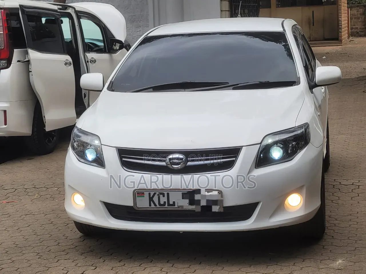 Toyota Corolla Fielder 2011 White