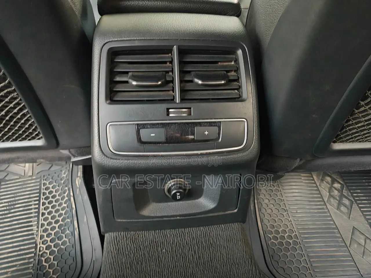 Audi A4 2.0T Premium FWD FrontTrak 2016 Black