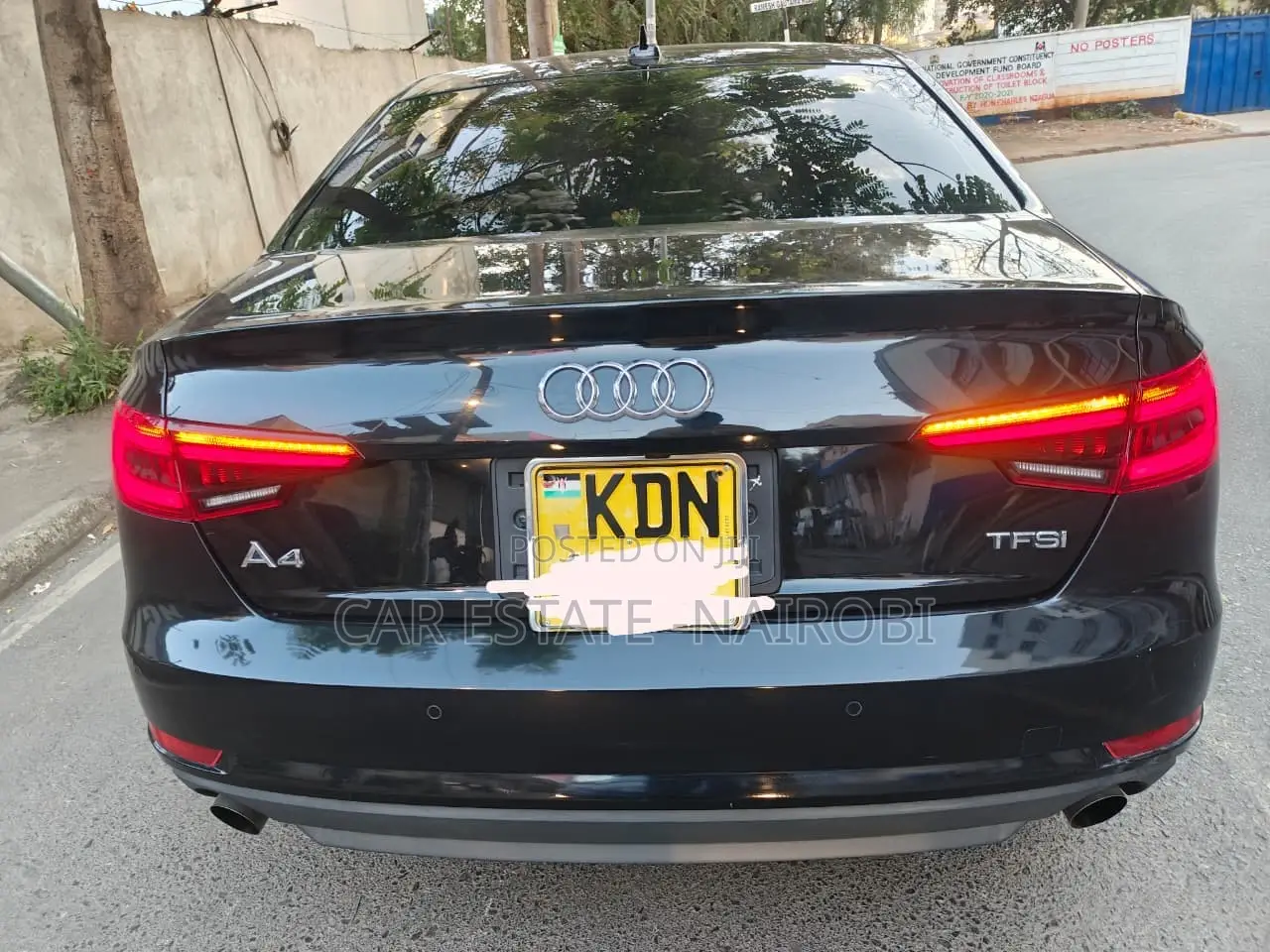 Audi A4 2.0T Premium FWD FrontTrak 2016 Black