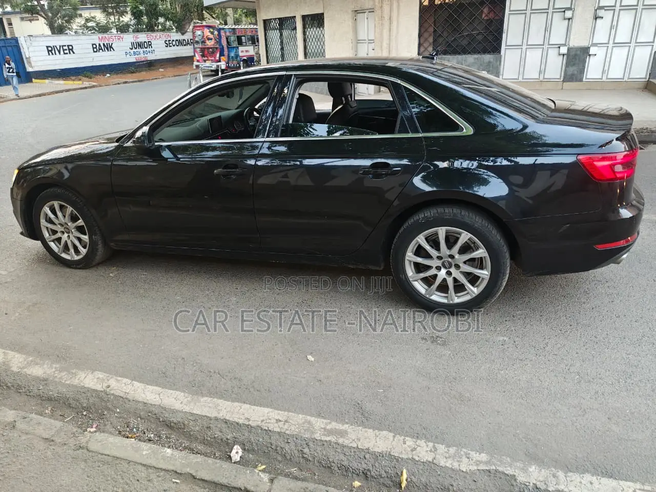 Audi A4 2.0T Premium FWD FrontTrak 2016 Black
