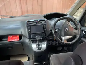 Nissan Serena 2014 Black