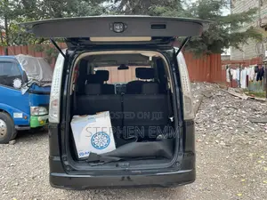 Nissan Serena 2014 Black