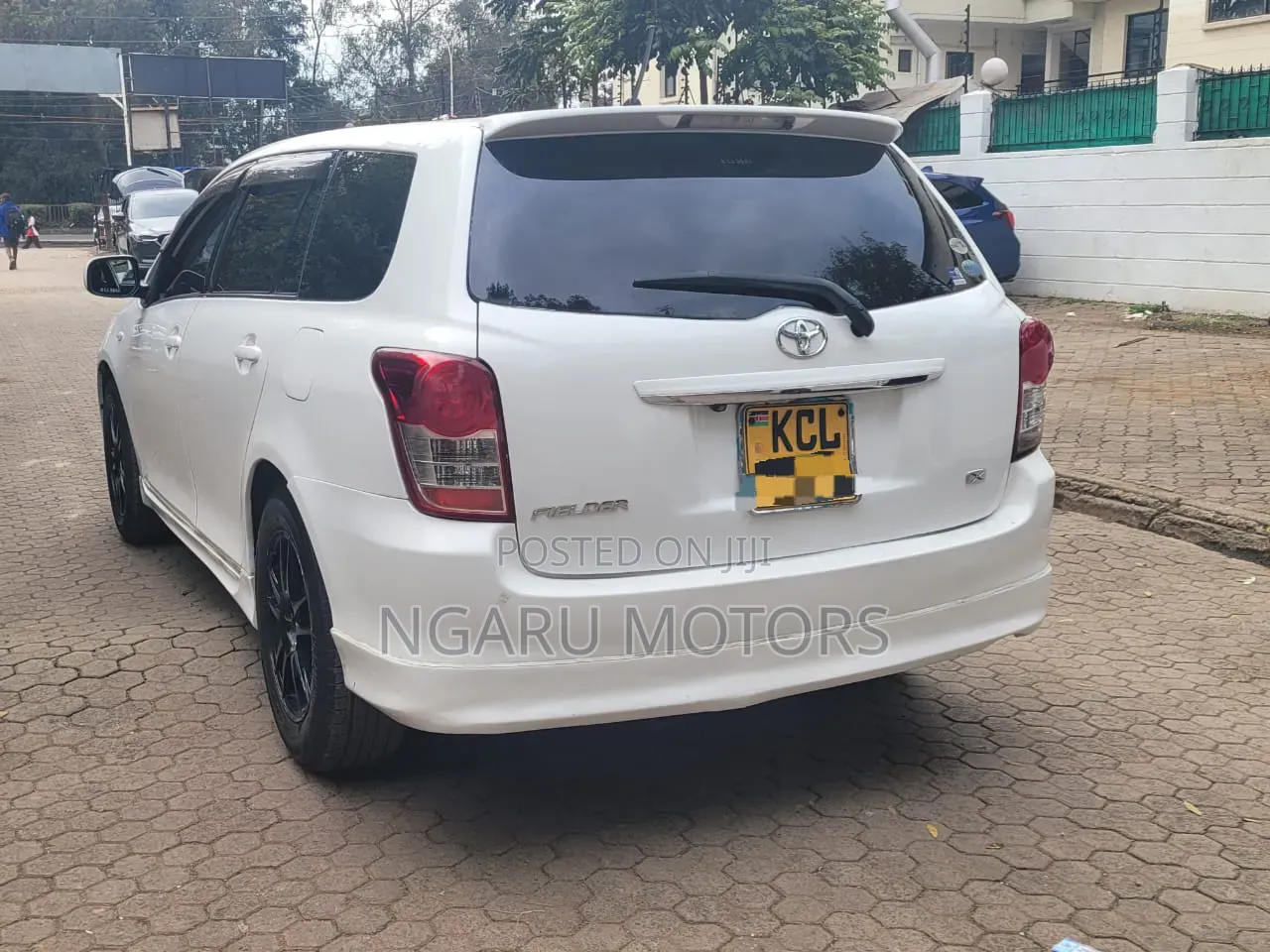 Toyota Corolla Fielder 2011 White