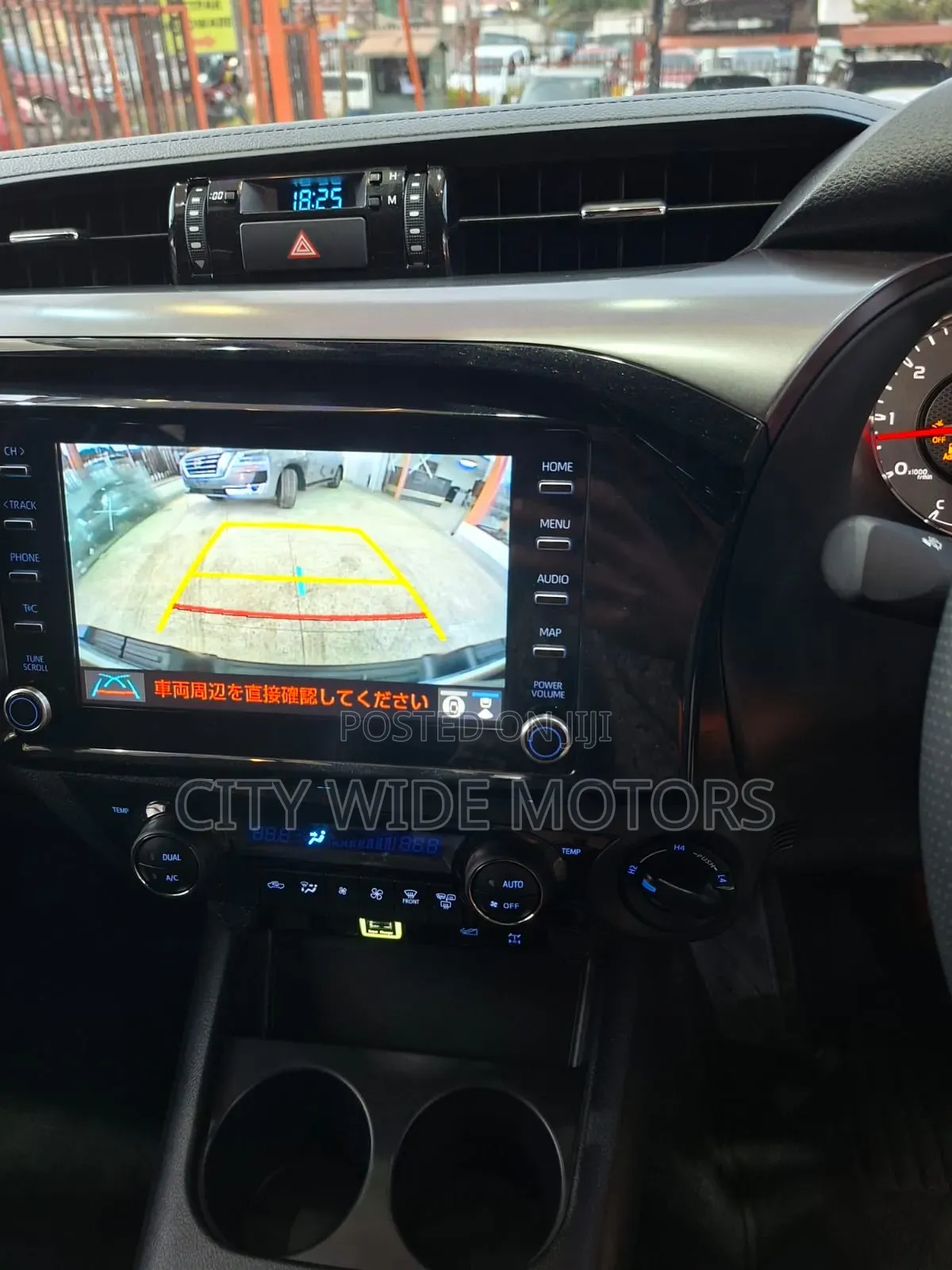 Toyota Hilux 2021 White