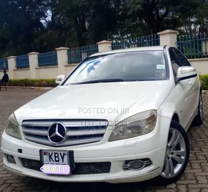 Mercedes-Benz C200 2007 White