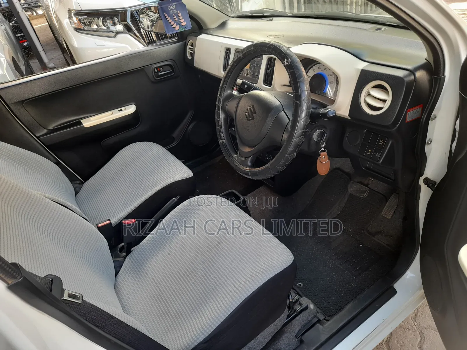 Suzuki Alto 2018 White