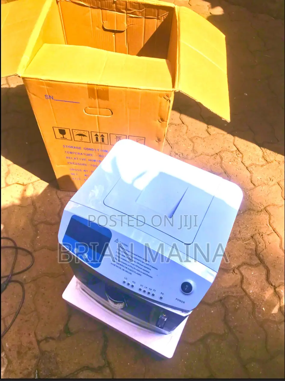 Oxygen Concentrator - Model JAY 10