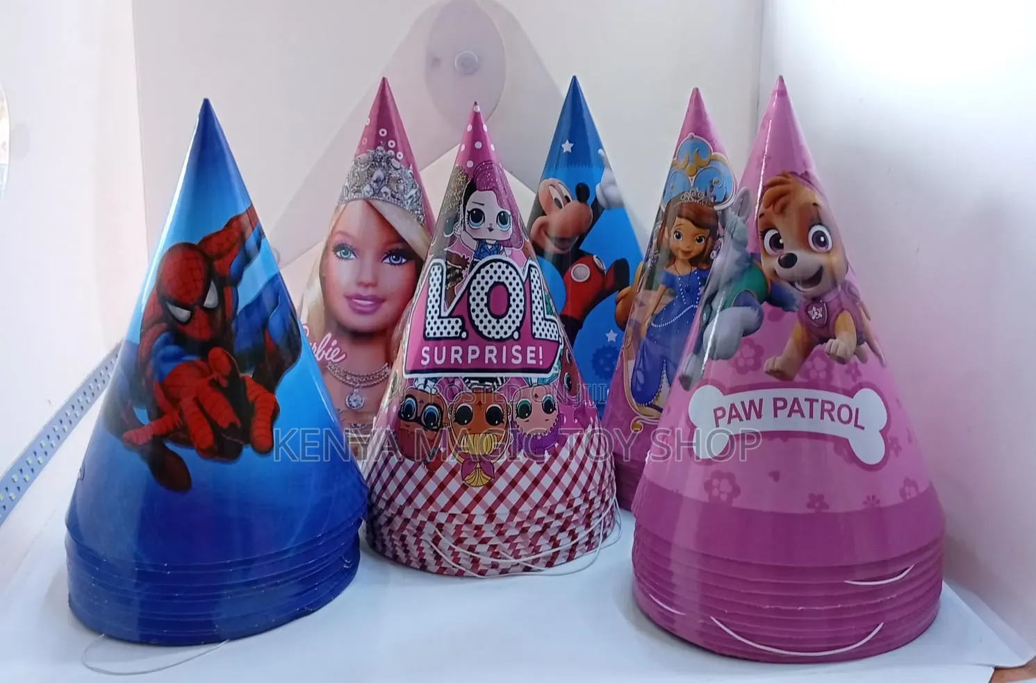 Con Party Huts