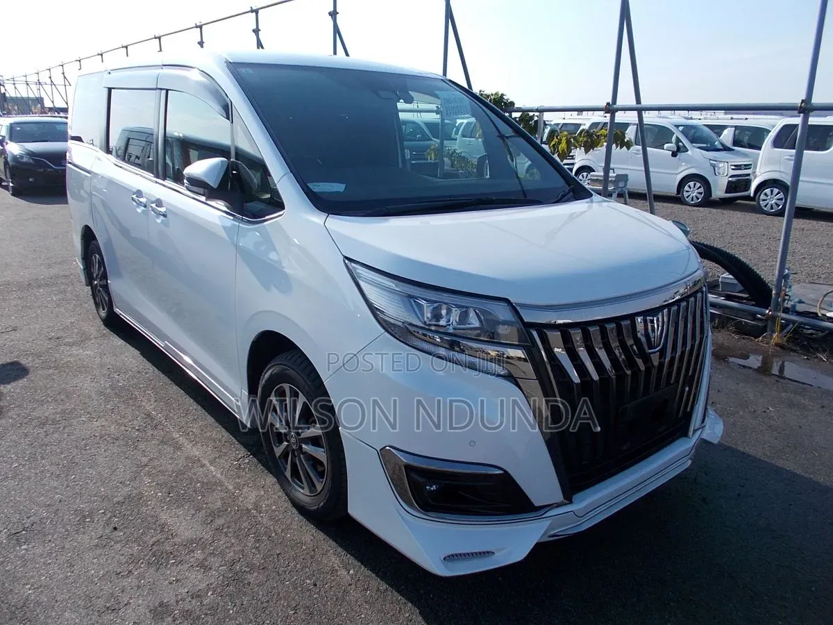 Toyota Esquire 2019 White