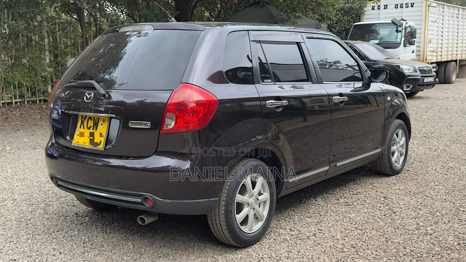 Mazda Verisa 2013 Brown
