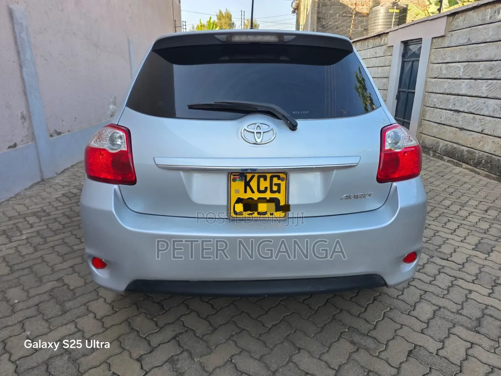 Toyota Auris 2010 Silver