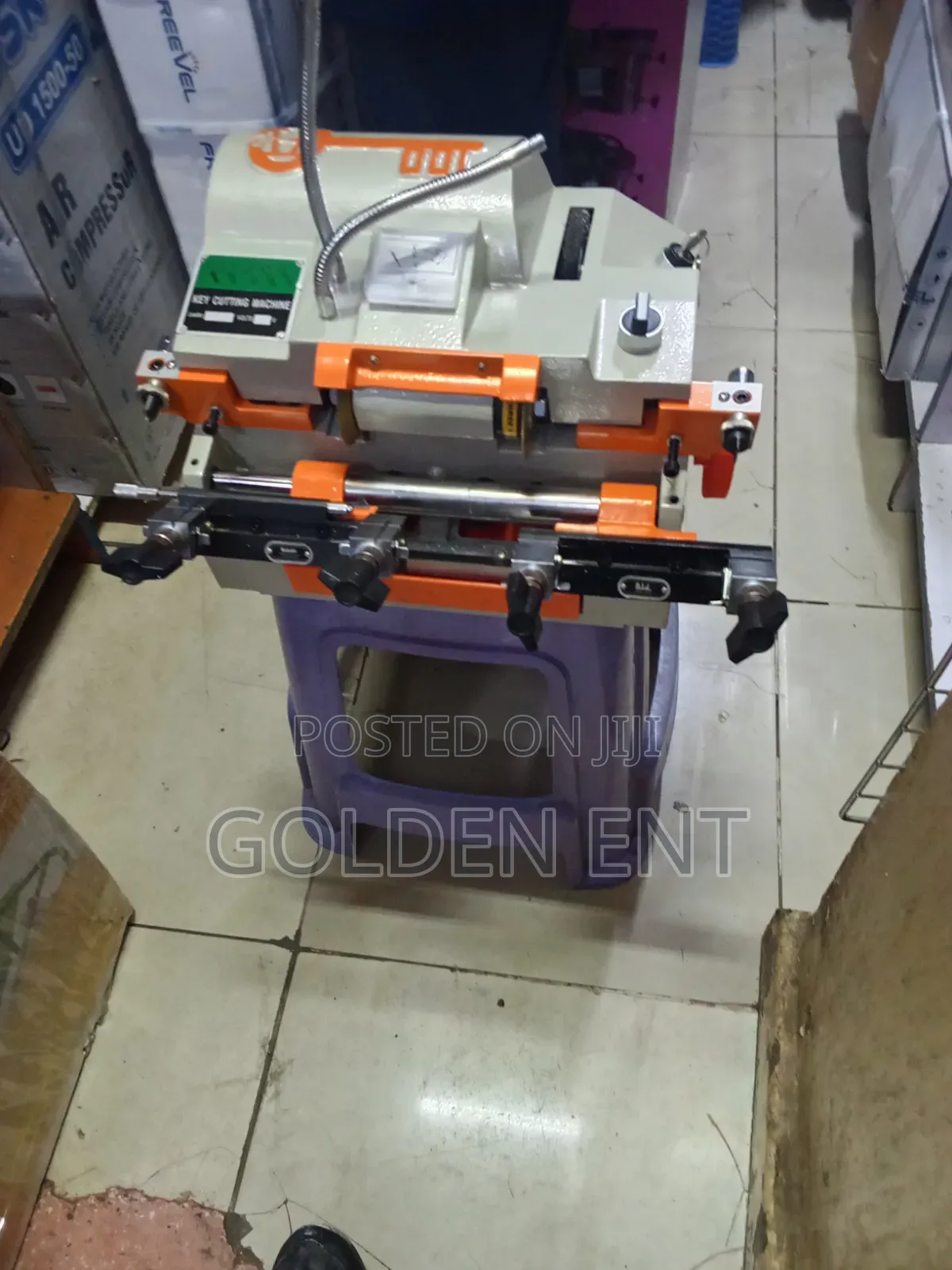 Key Cutting Machine/ Heavy Duty Key Cutting Machine (Df100e)