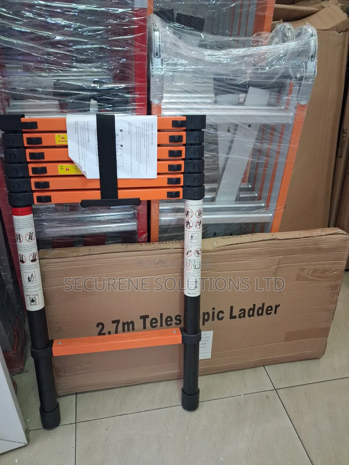 2.7-Meter Single Telescopic Ladder.