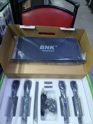BNK BK8400 Professional UHF 4-Channel Mic