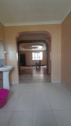 2bdrm Apartment in Gateway Mall Area for rent