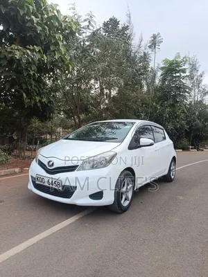 Toyota Vitz 2014 White