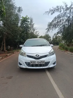 Toyota Vitz 2014 White