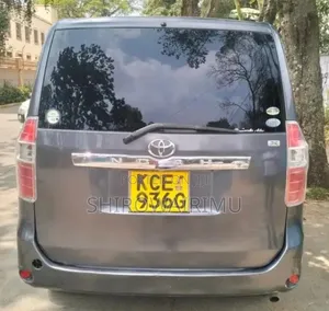 Toyota Noah 2008 Gray